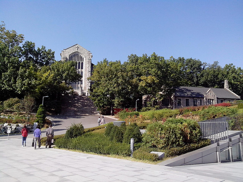 韩国首尔梨花大学旅游攻略(简介/购物/相关游记)